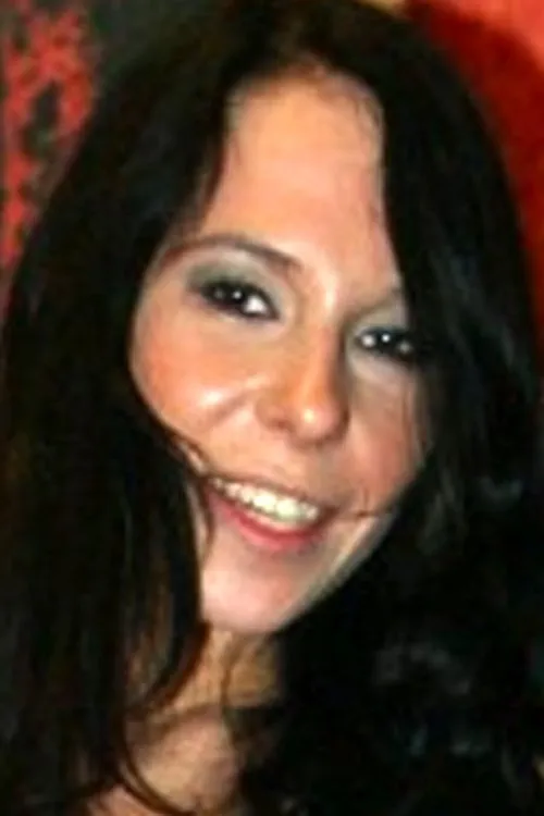 Betty Summer interpretando a 