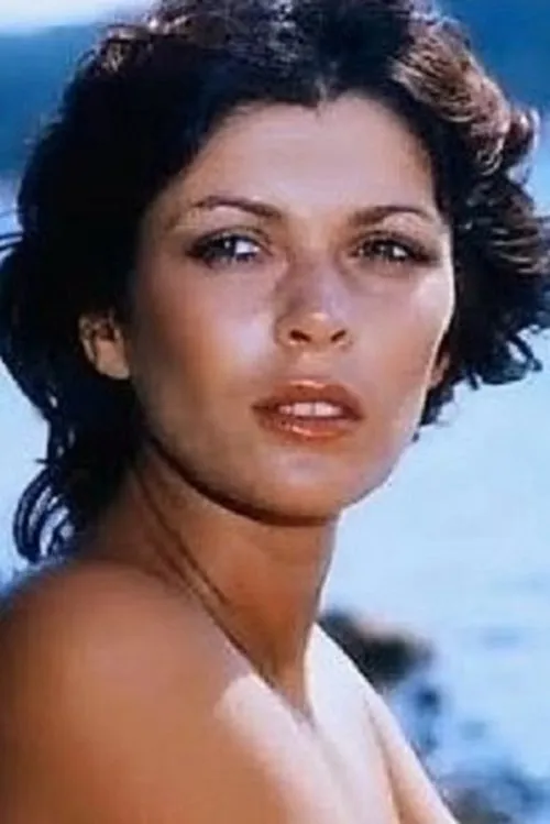 Betty Vergès interpretando a Countess Olivia