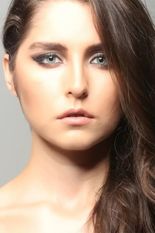 Nevin Efe ha trabajado con Beyzanur Mete en 1 ocasiones