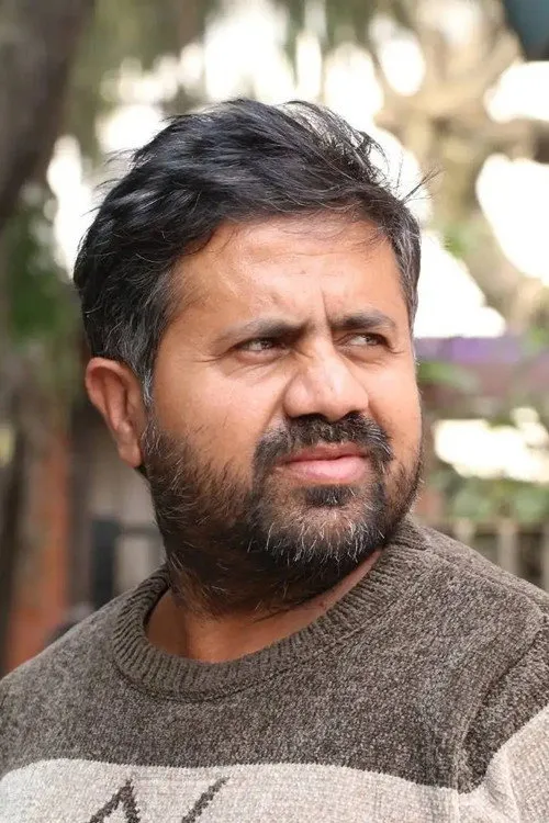 Apoorva Gautam ha trabajado con Bholaraj Sapkota en 1 ocasiones