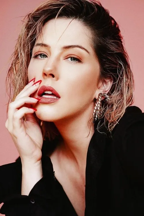 Mohana Uchôa ha trabajado con Bia Arantes en 1 ocasiones