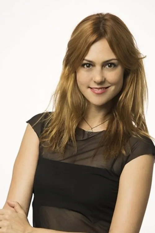 Bianca Joy Porte interpretando a Joli