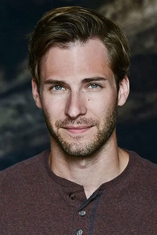 Biden Hall interpretando a 