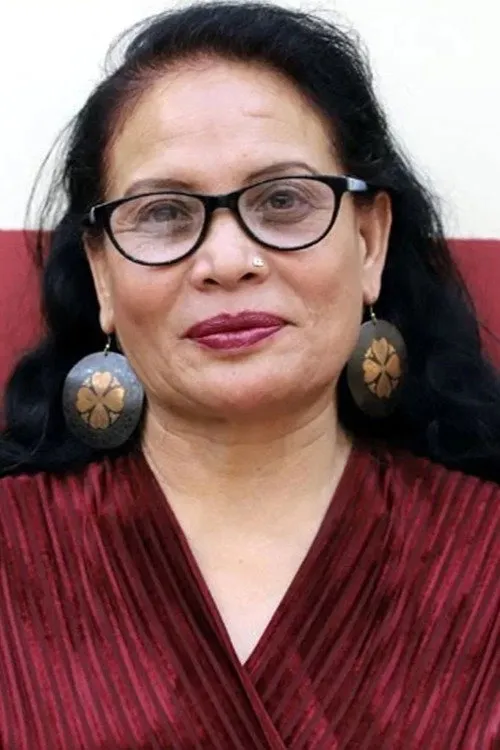 Bidhya Karki interpretando a Khuyo (Mother)