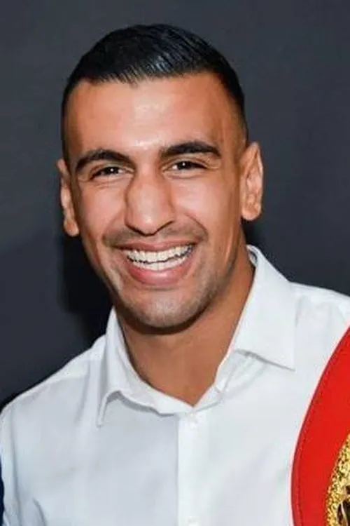 Bilal Laggoune interpretando a Self