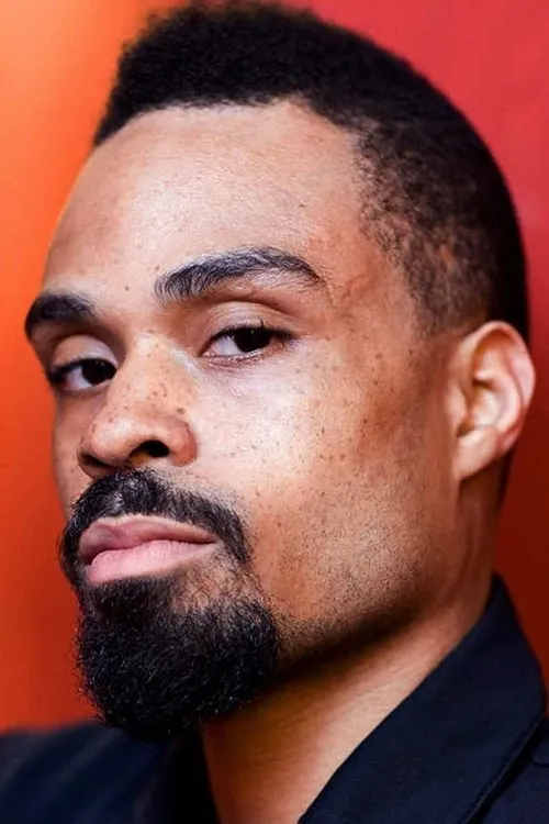 Bilal interpretando a Self