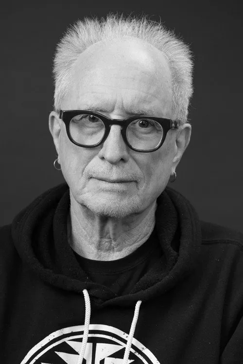 Bill Ayers interpretando a Self (archive footage)