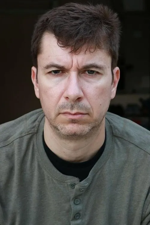 Bill Clar interpretando a Man