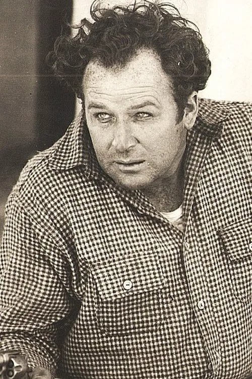 Buel Bryant ha trabajado con Bill Nestell en 3 ocasiones