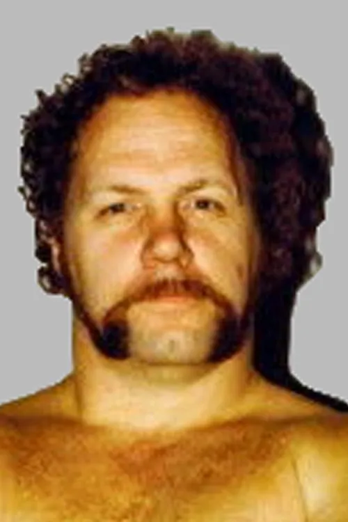 Bill White interpretando a The Red Demon