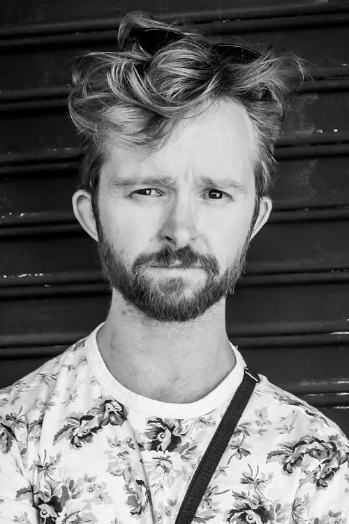 Bing Putney interpretando a Eric