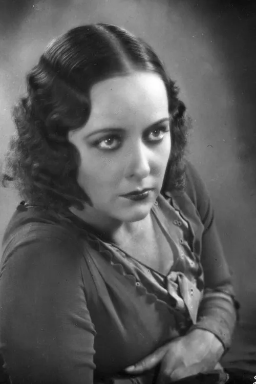 Birgit Kronström interpretando a Irmeli Majuri