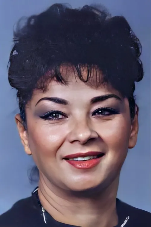 Birsen Kaplangi interpretando a