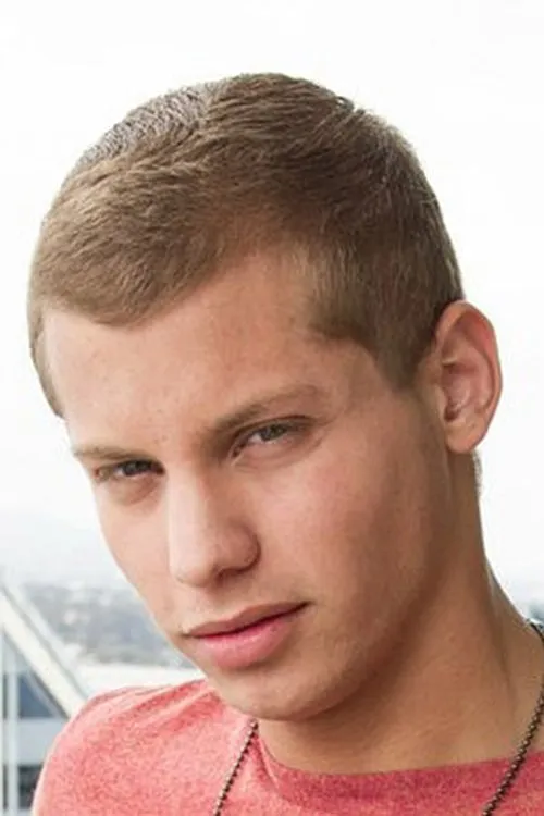 Beau Flexxx ha trabajado con Blade Woods en 1 ocasiones