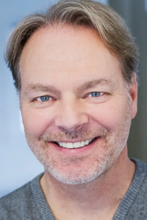 Femi Emiola ha trabajado con Bo Foxworth en 2 ocasiones