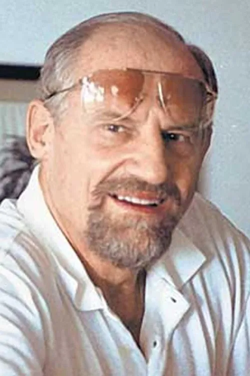 Mac Mohan ha trabajado con Bob Christo en 6 ocasiones