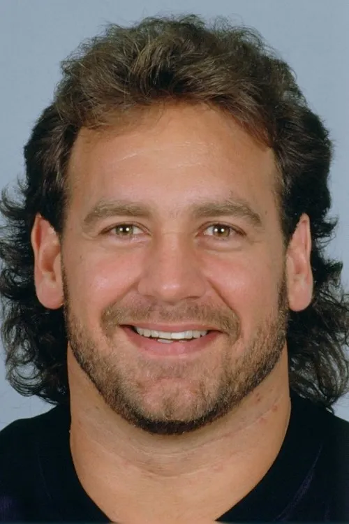Bob Golic — personaje: Michael Rogers