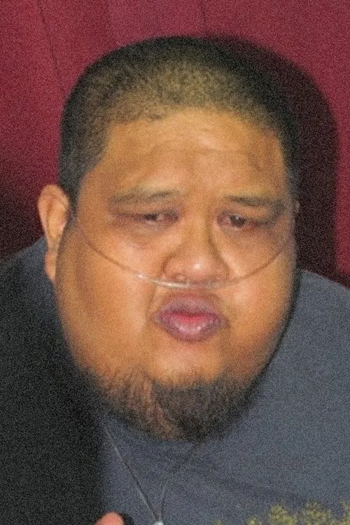 Bob Kuman interpretando a Wak Ketari