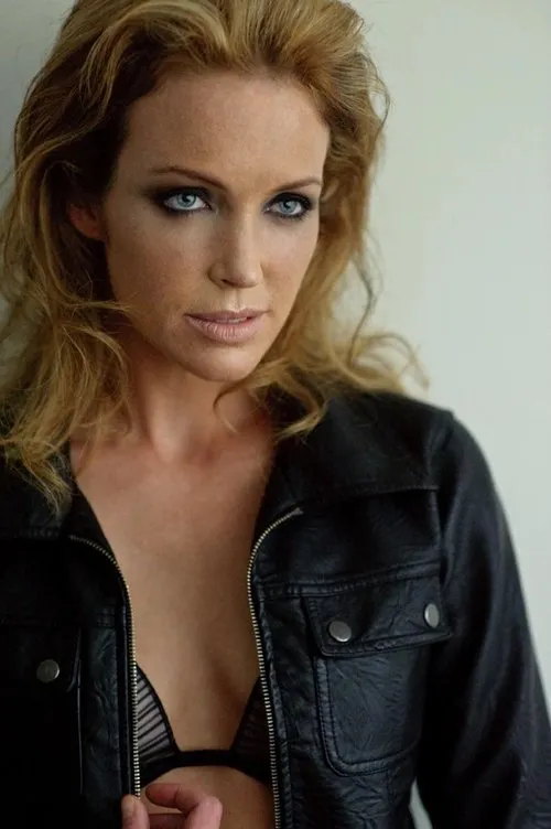 Ed Hodson ha trabajado con Bobby Bysouth en 1 ocasiones