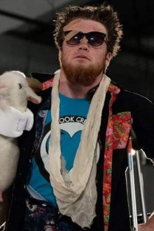 Bobby Orlando interpretando a Bobby Orlando