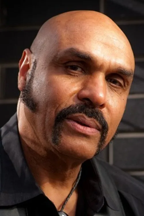 Carmen Russo ha trabajado con Bobby Rhodes en 3 ocasiones