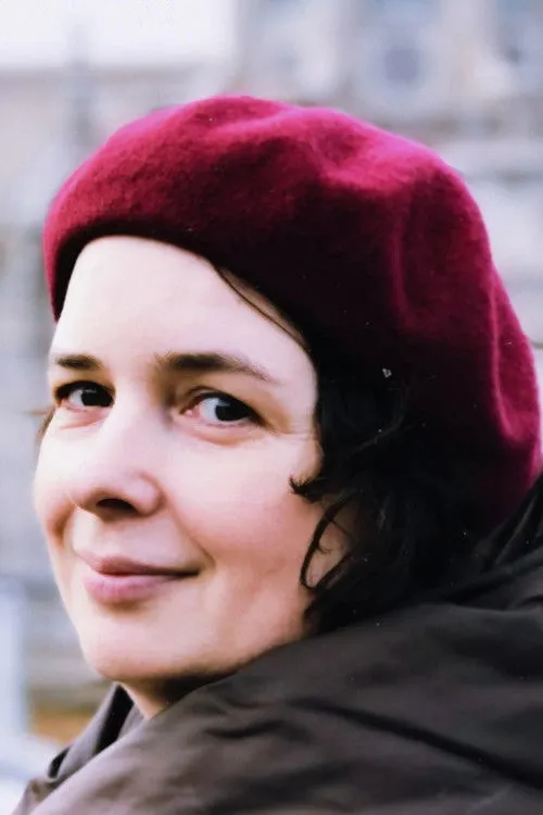 Bohdana Smyrnova interpretando a White customer