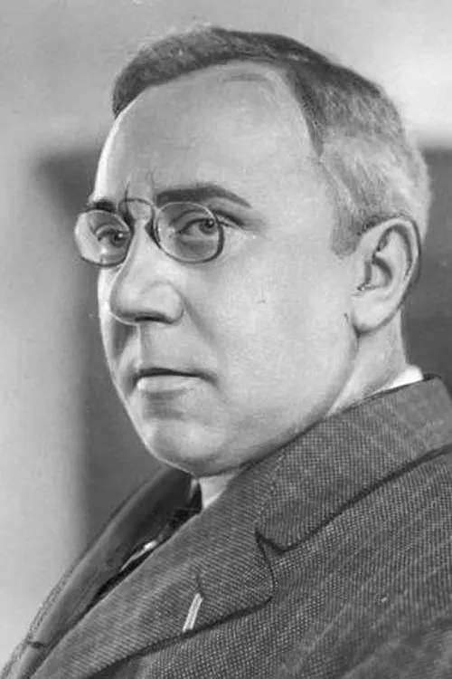 Boleslaw Szczurkiewicz interpretando a Jan Loniewski, father