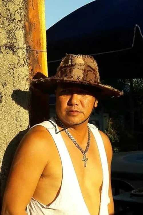 Rea Molina ha trabajado con Bongjon Jose en 1 ocasiones