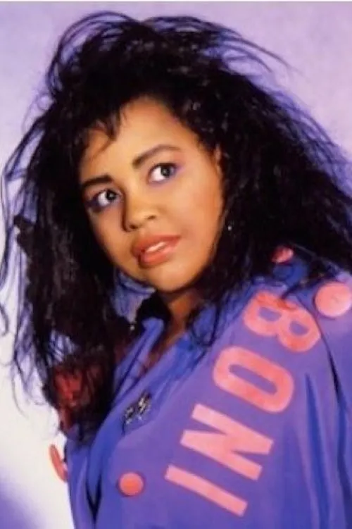 Boni Boyer interpretando a Self