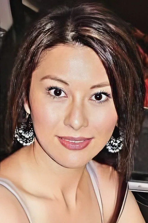 Bonnie Lai Suk-Yin interpretando a 