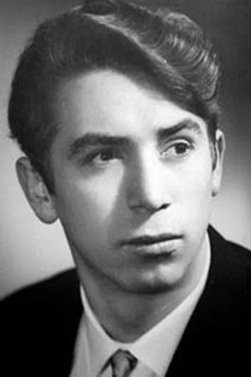 Борис Аракелов interpretando a