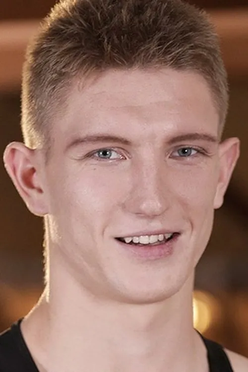 Boris Orla interpretando a 