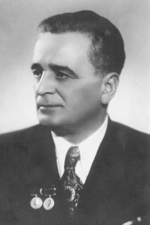 Gleb Glebov ha trabajado con Boris Platonov en 1 ocasiones