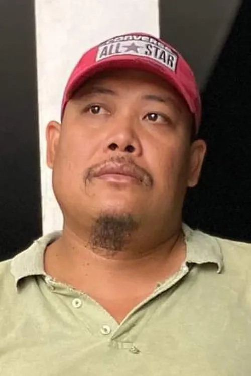 Khamhou Phanludeth ha trabajado con Bounpaseuth Insisiengmay en 1 ocasiones