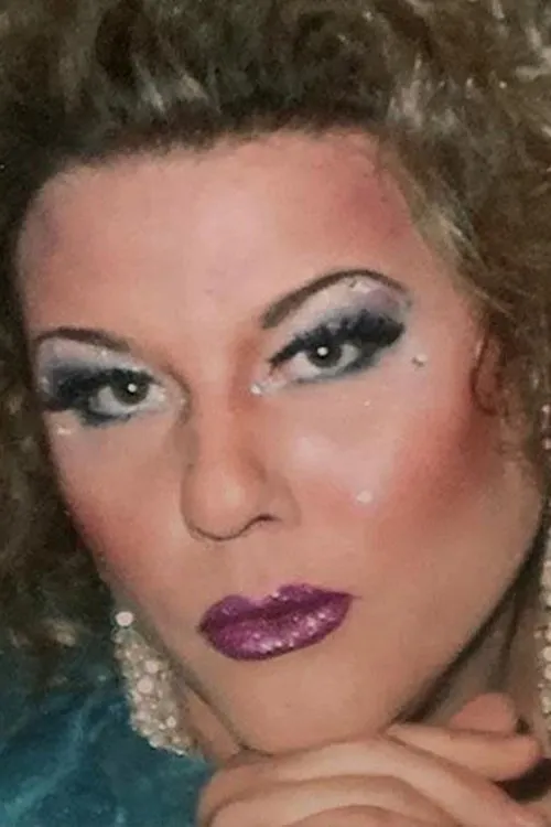 Cory Roberts ha trabajado con Boy Mike en 1 ocasiones