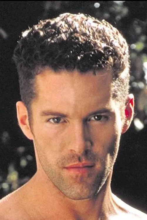 Brad Eriksen interpretando a 