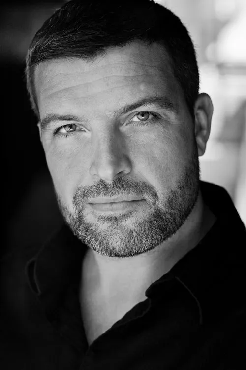 Sian Grace Phillips ha trabajado con Bradley Freegard en 1 ocasiones