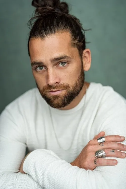 Jordan Shaw ha trabajado con Bradley Jaden en 1 ocasiones