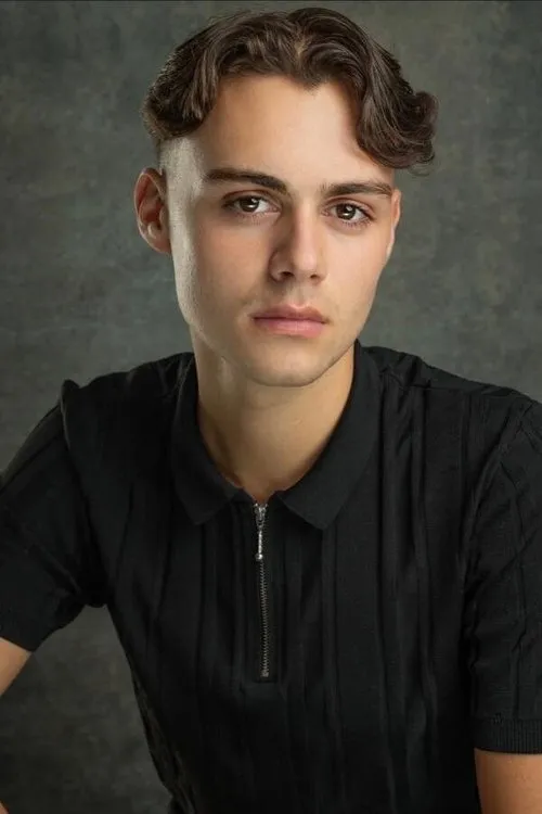 Bradley Riches en su biografía y filmografía