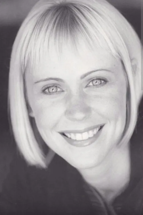 Brandi Burkett interpretando a Herself