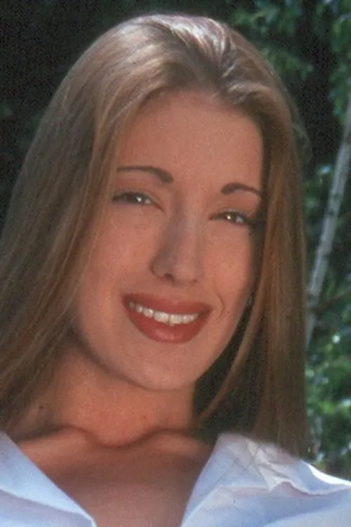 Brandi Lyons interpretando a (archive footage)