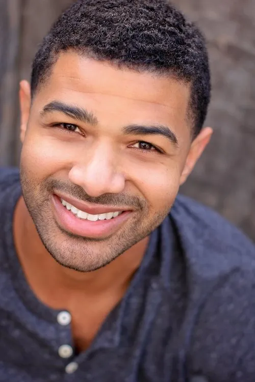 Brandon Gregory interpretando a Hunter