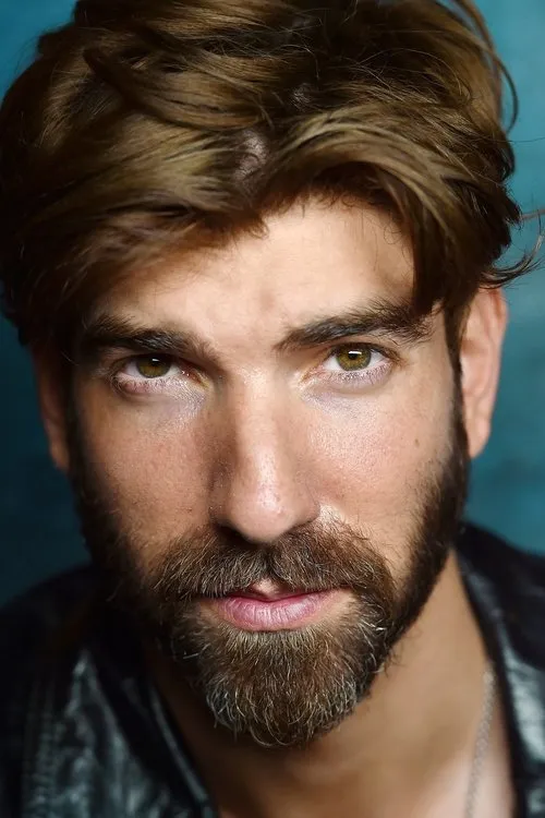 Brandon Stacy interpretando a 