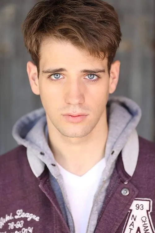 Ravin Spangler ha trabajado con Brandon Tyler Russell en 1 ocasiones