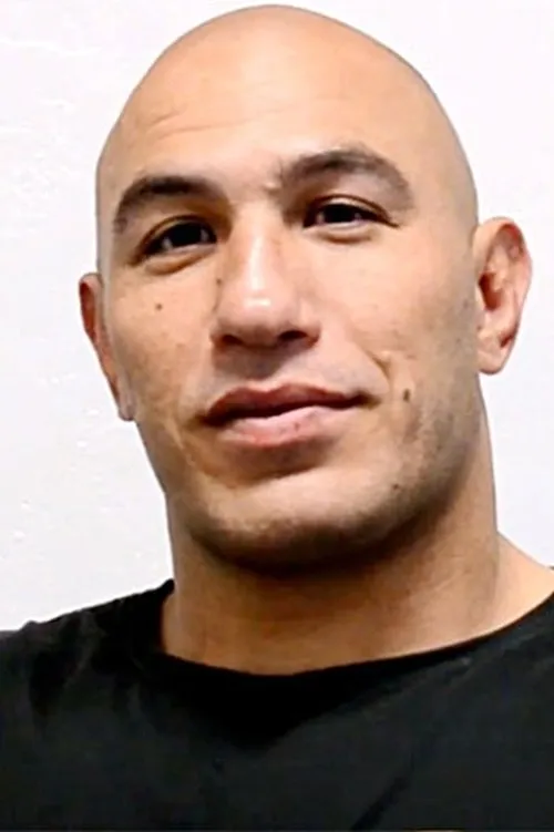 Brandon Vera interpretando a Self