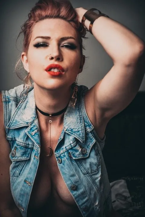 Brandy Dawley en su biografía y filmografía