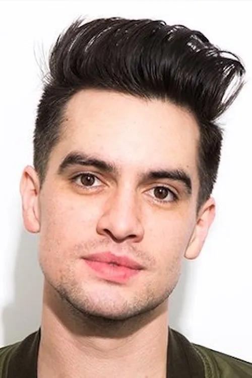 Brendon Urie interpretando a Self
