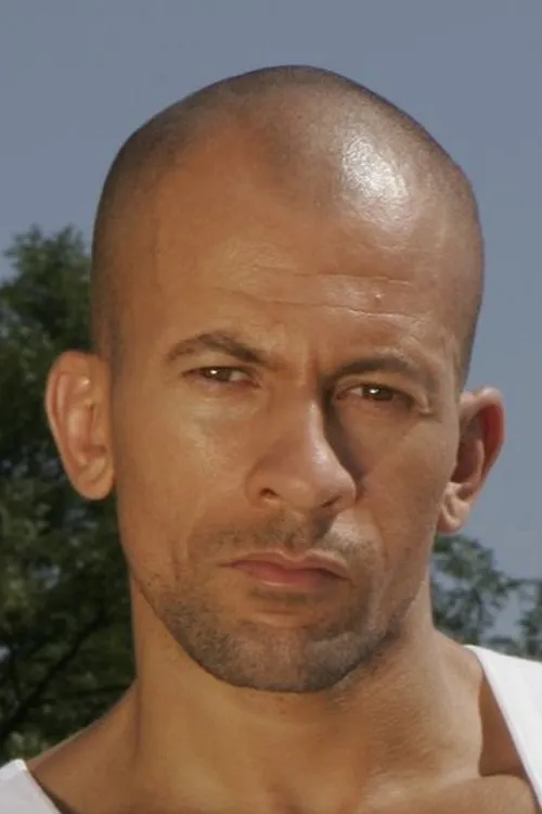 Breno Lopez interpretando a Breno Lopes