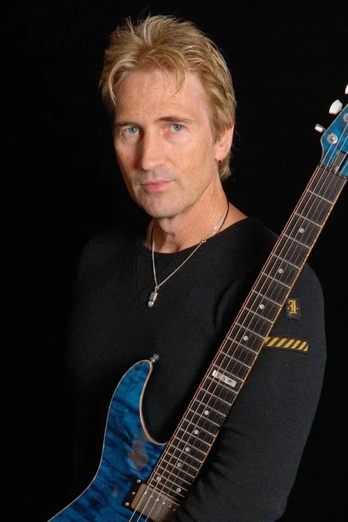 Venetta Fields ha trabajado con Brett Garsed en 3 ocasiones