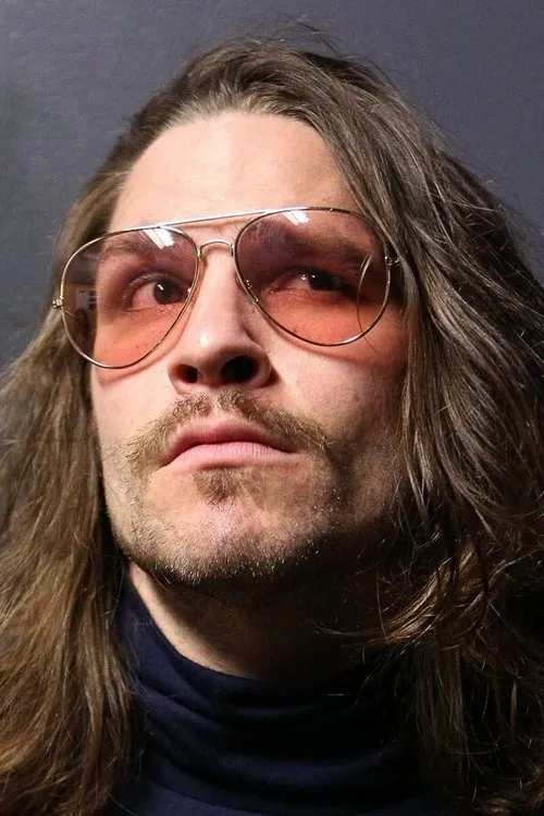 Kelly Klein ha trabajado con Brett Giehl en 11 ocasiones